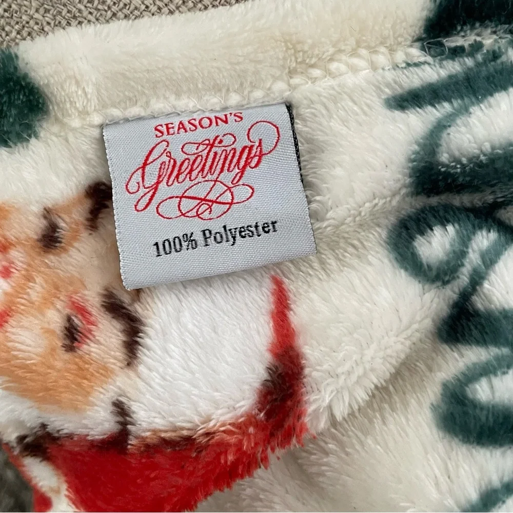 Christmas Santa Clause Vintage Inspired Throw Blanket “Merry Christmas”‎